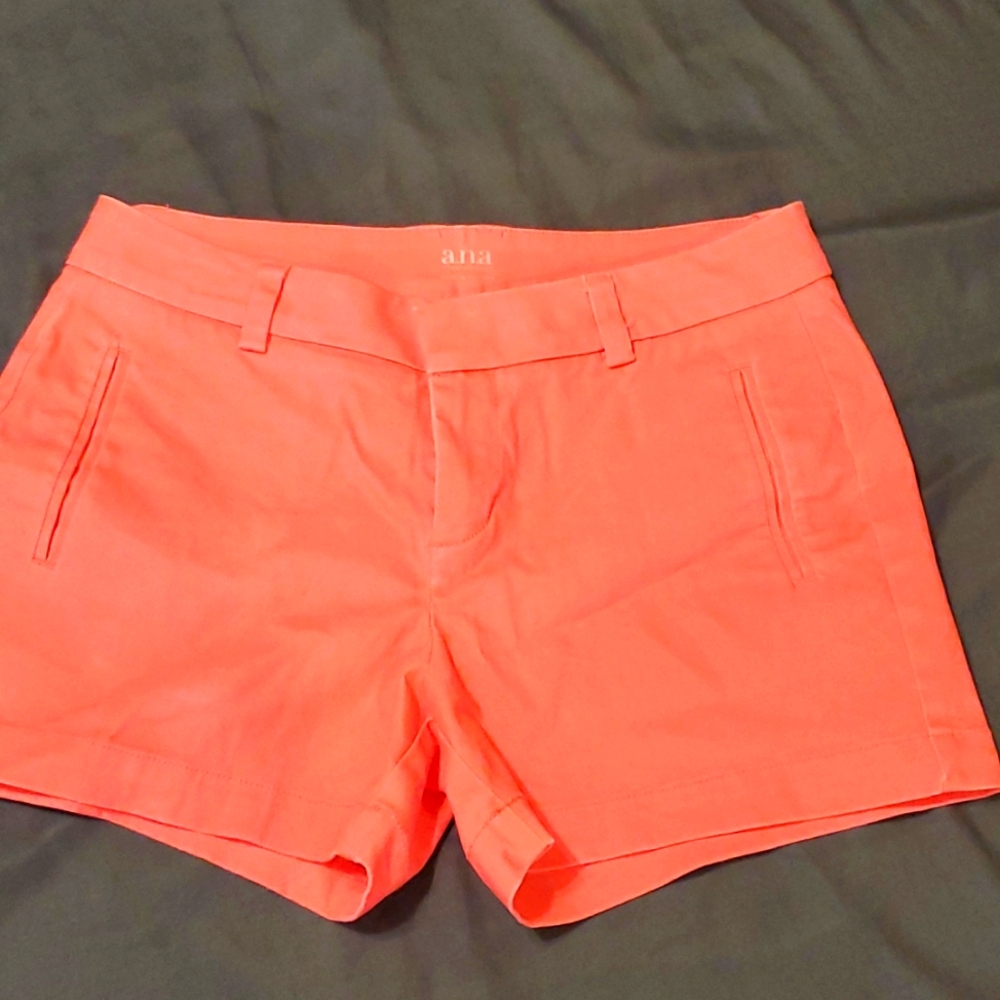 a.n.a. Twill Shorts
